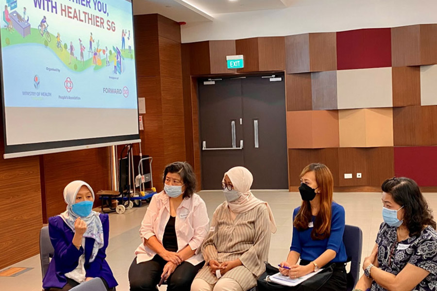 SPS Rahayu speaking to representatives from the Women’s health and wellness groups.